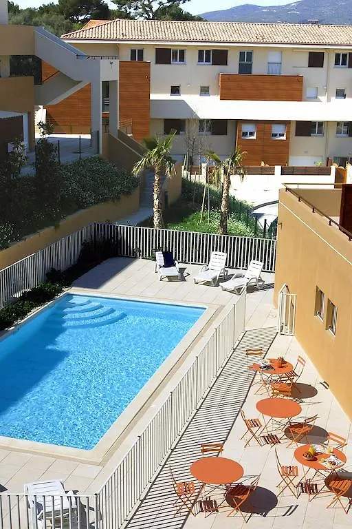 Adagio Access Marseille Plan-De-Cuques Apartment